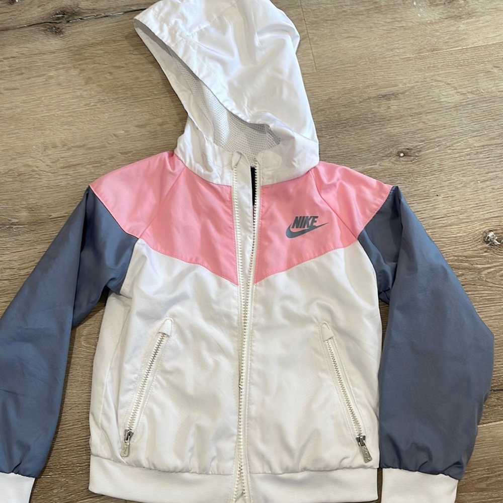 Little girl Nike light weight jacket